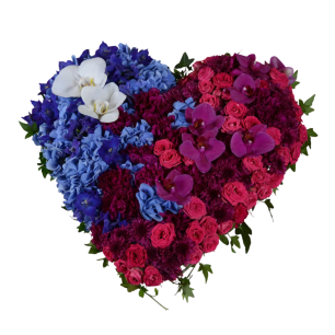 Hjärta av blommor i blått, lila och rosa, med vita orkidéer.